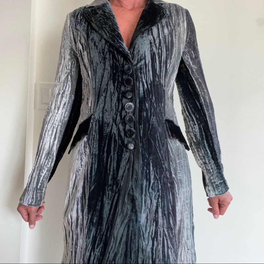 Alberto Makali Long Ombré Crushed Velvet Coat Size M